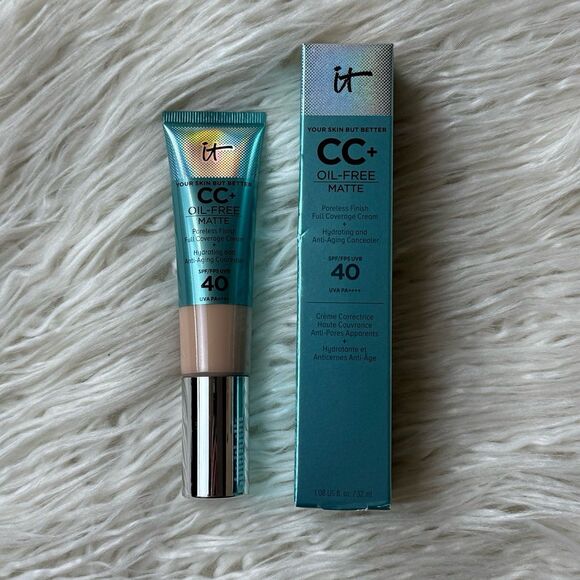 IT Cosmetics CC+ Cream Natural Matte Foundation with SPF 40 Fair Light - Picture 1 of 12